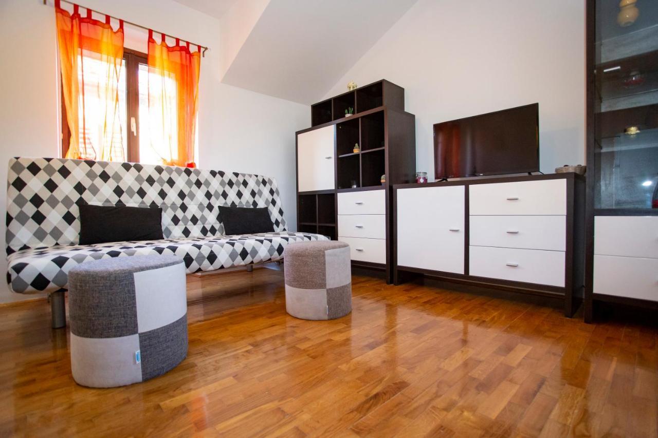 Apartment Kika Pula Extérieur photo